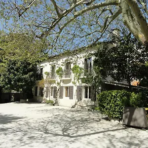 De L'île 2*, Avignon France